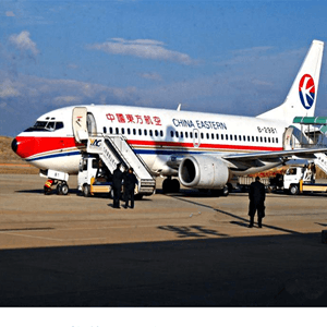 温州机场空运航空快运业稳步发展的原因是什么？